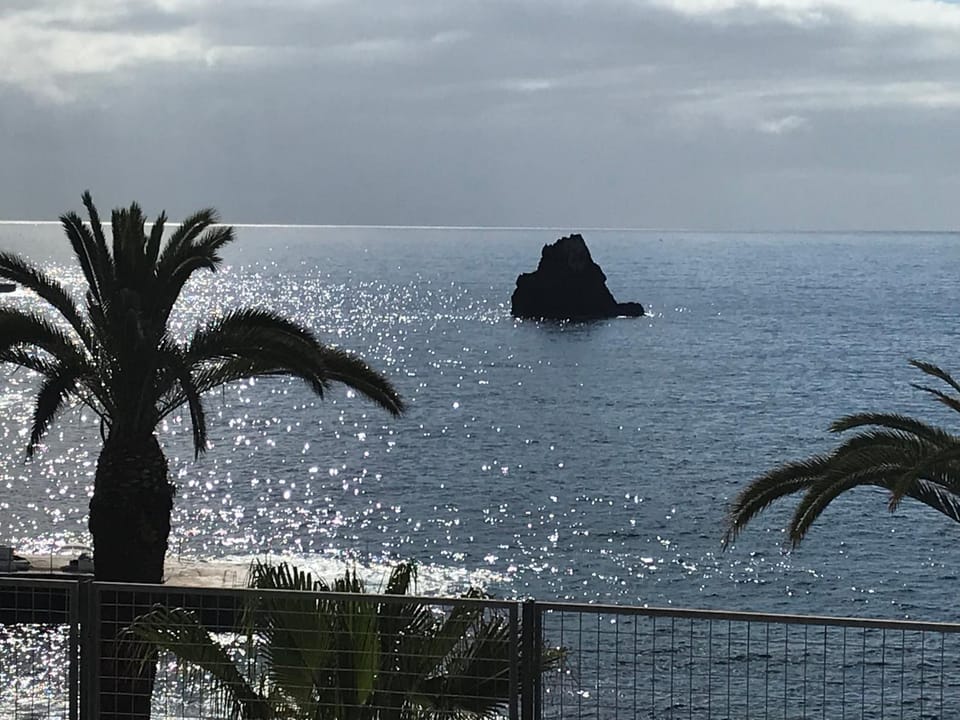 Nearby landmark, Neighbourhood, Natural landscape, Beach