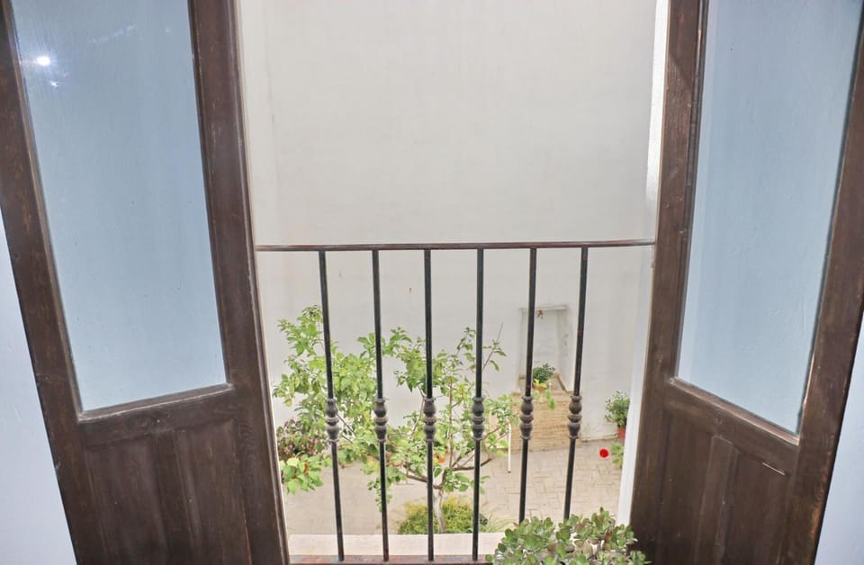 Off site, Balcony/Terrace