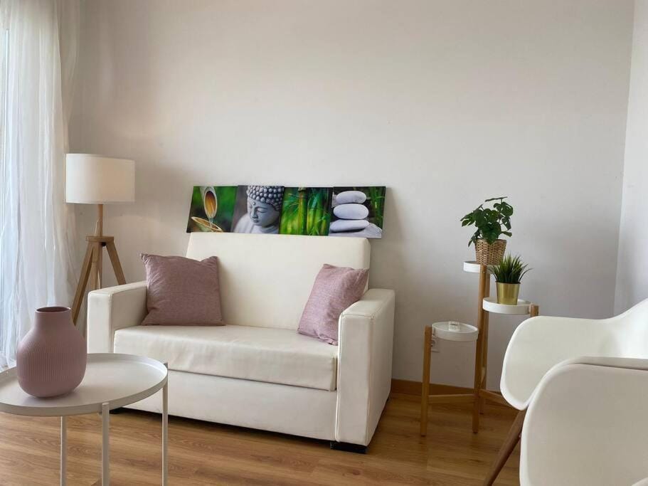 Lisbon South Bay modern apartment with river view Apartment in Lisbon District