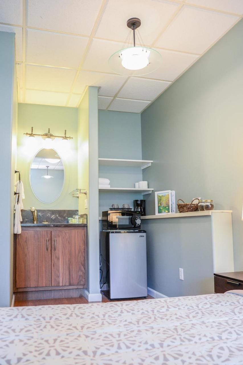 Coffee/tea facilities, Kitchen or kitchenette