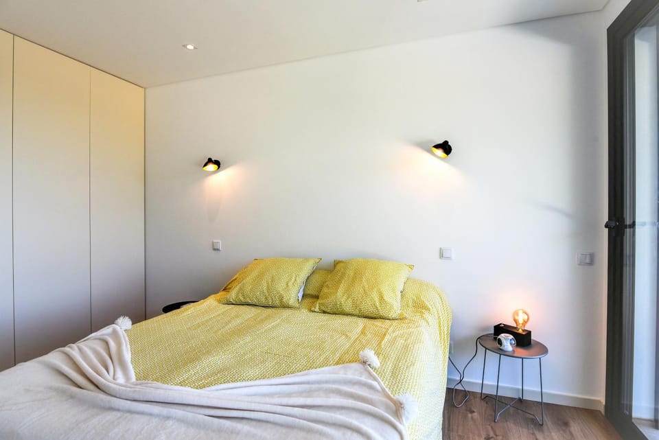 Bedroom, wardrobe
