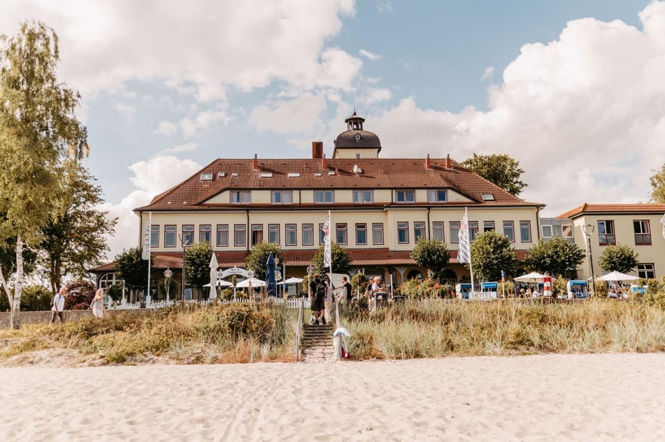 Property building, Beach, Beach, Location