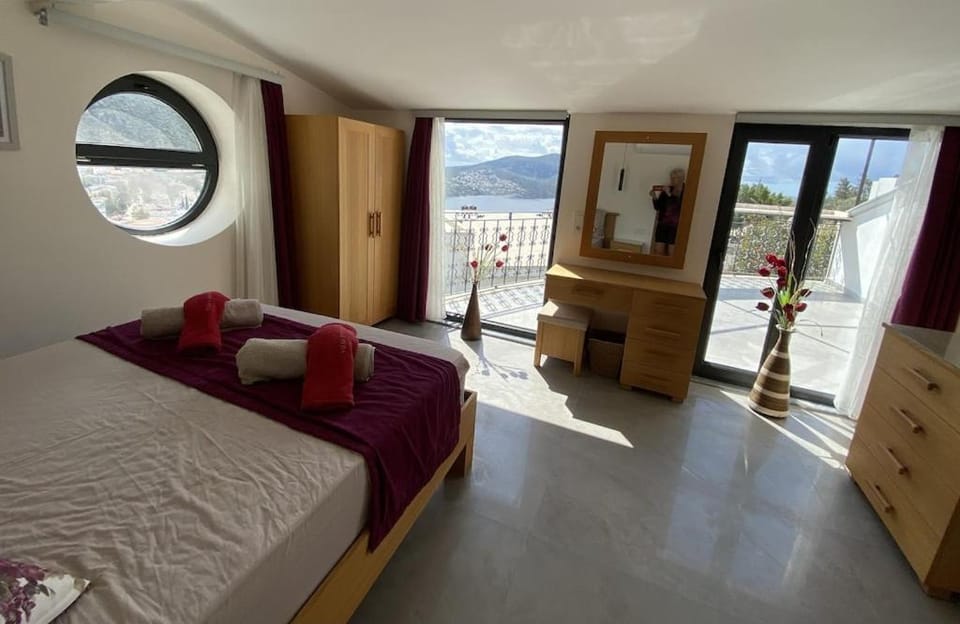 Villa Kirmizi Lale, Private Pool, Gardens, Very Close to Town - No Need for Taxi Villa in Kalkan Belediyesi