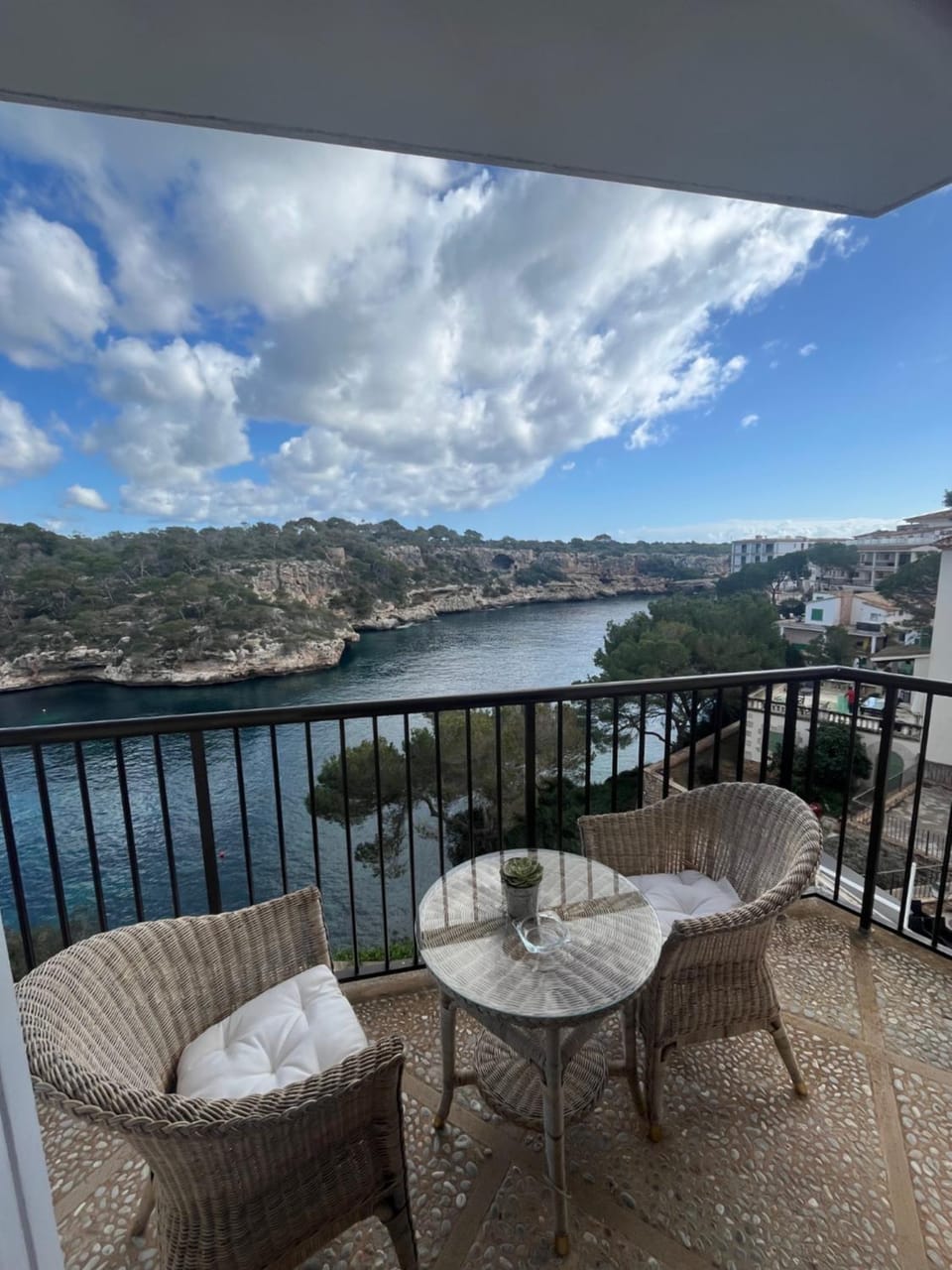 HOSTAL RESTAURANTE CALA Bed and Breakfast in Cala Figuera