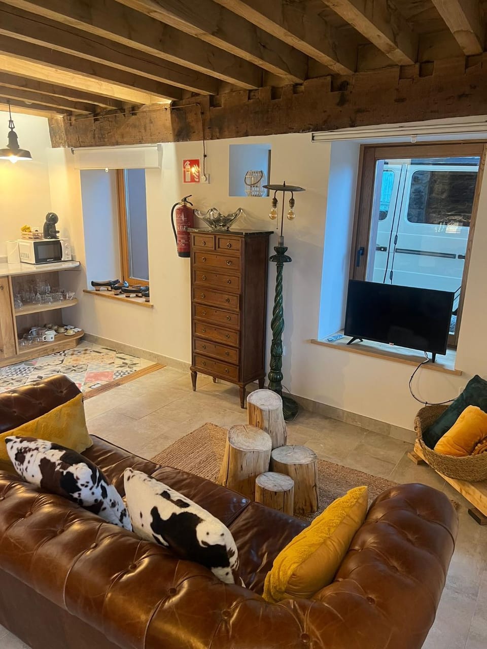 TV and multimedia, Living room