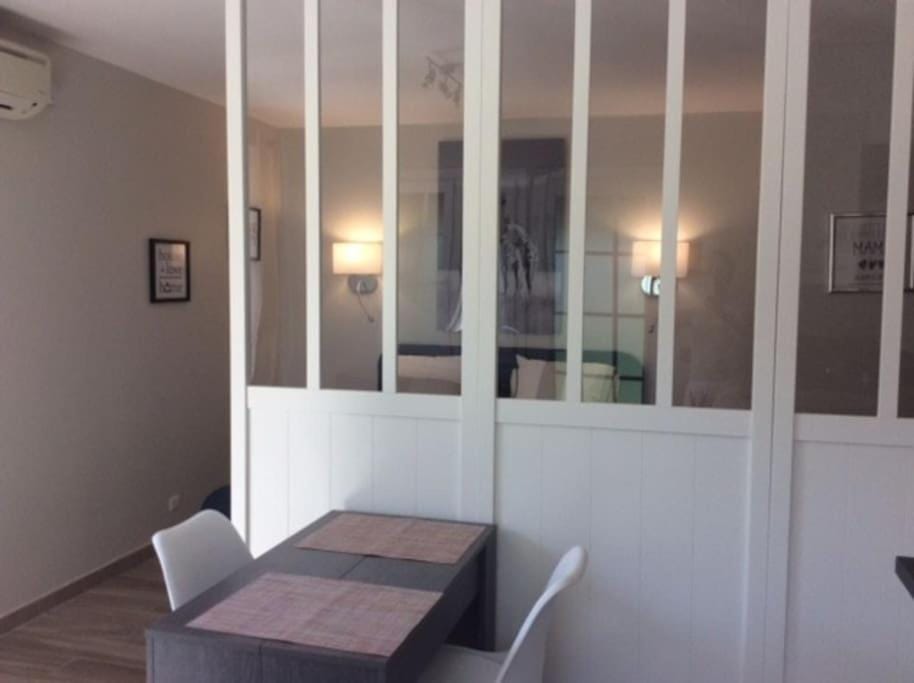 Studio climatisé avec petit jardin Apartment in Villeneuve-lès-Avignon