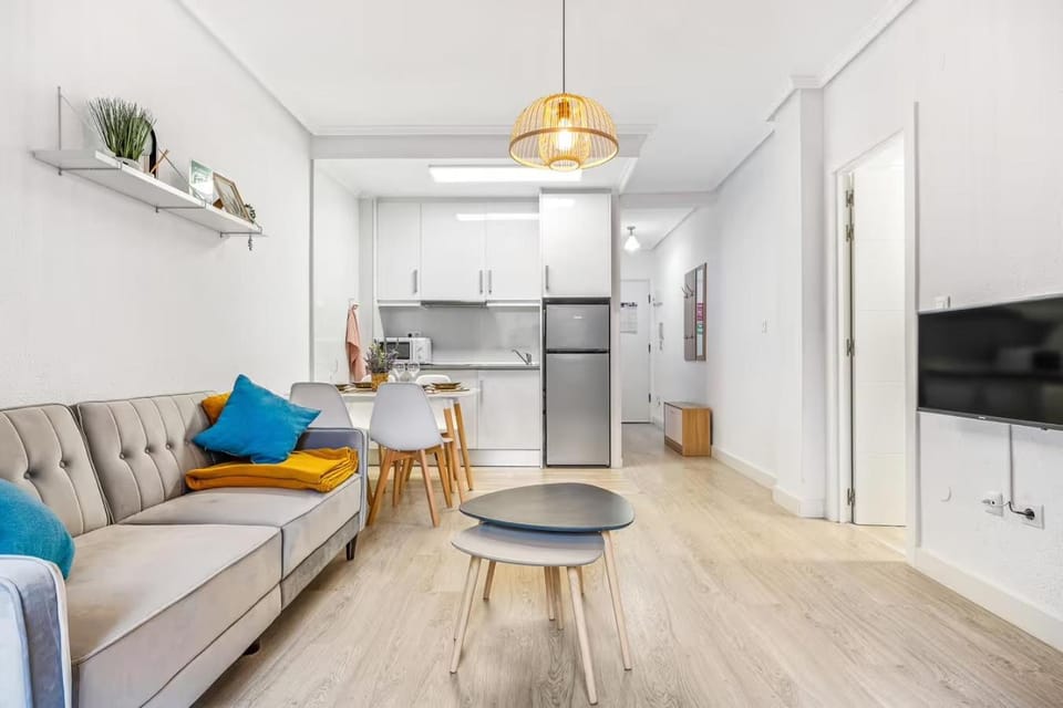 TV and multimedia, Kitchen or kitchenette, Living room
