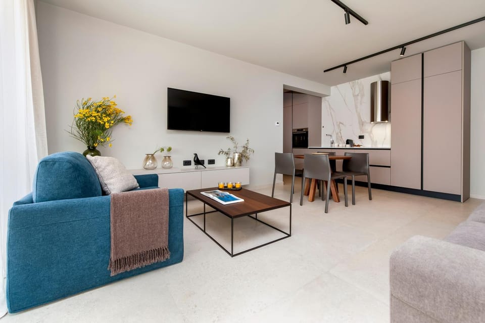 Living room, Dining area, kitchen