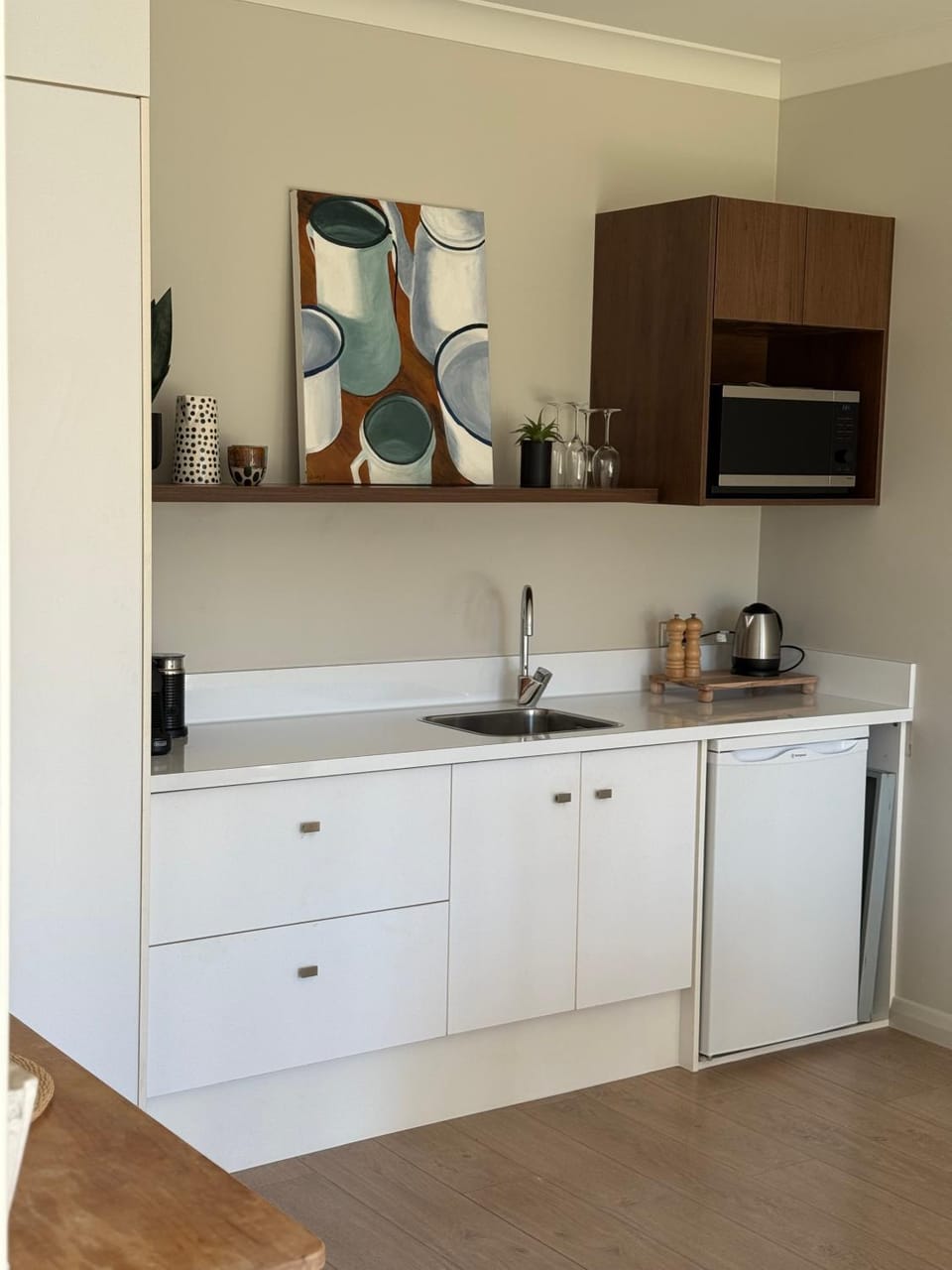 Kitchen or kitchenette
