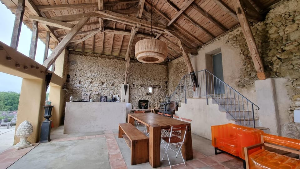 Patio, Balcony/Terrace, Living room, Dining area