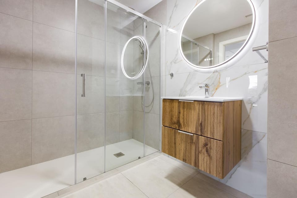 Shower, Bathroom
