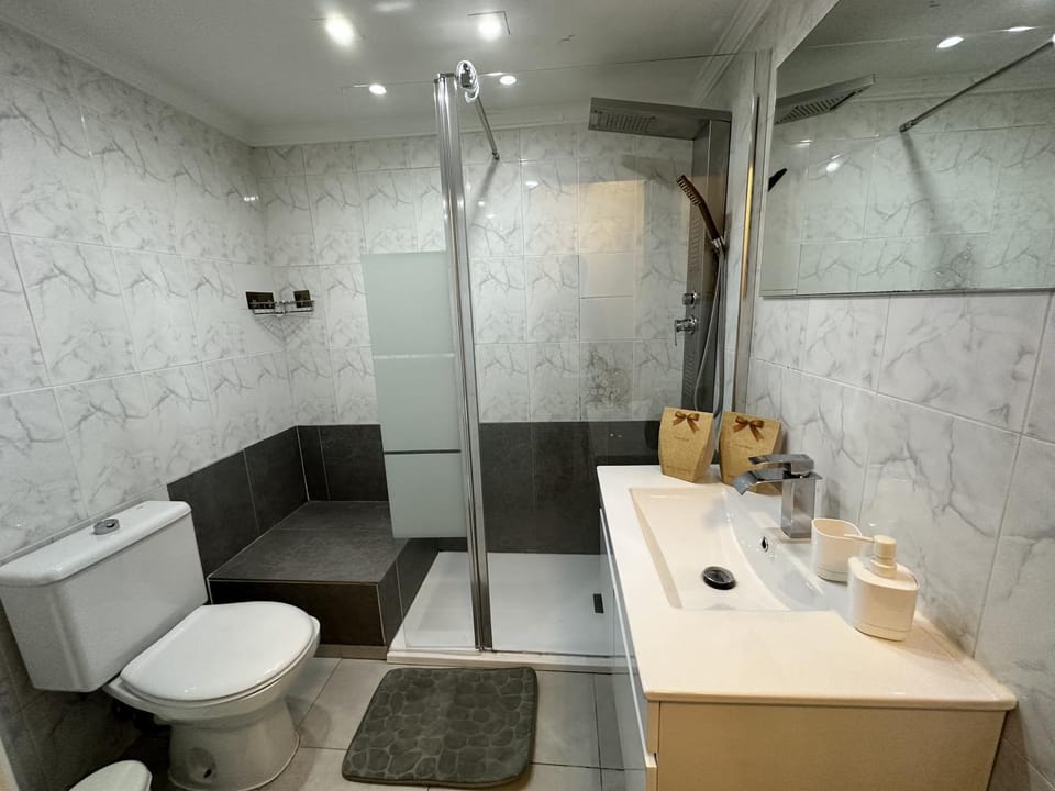 Shower, Bathroom