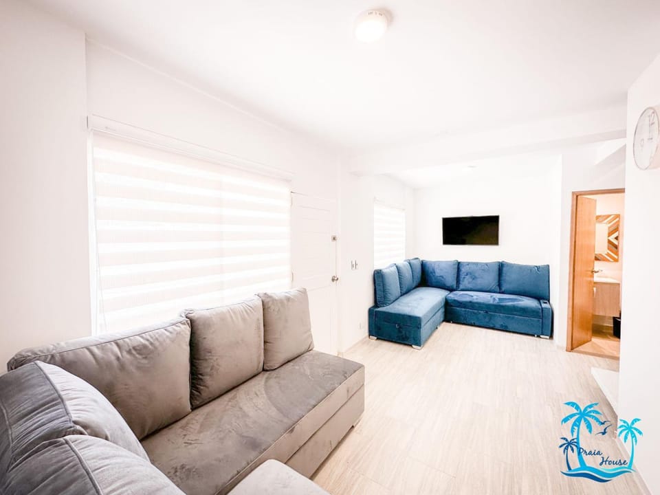 Communal lounge/ TV room, TV and multimedia, Living room
