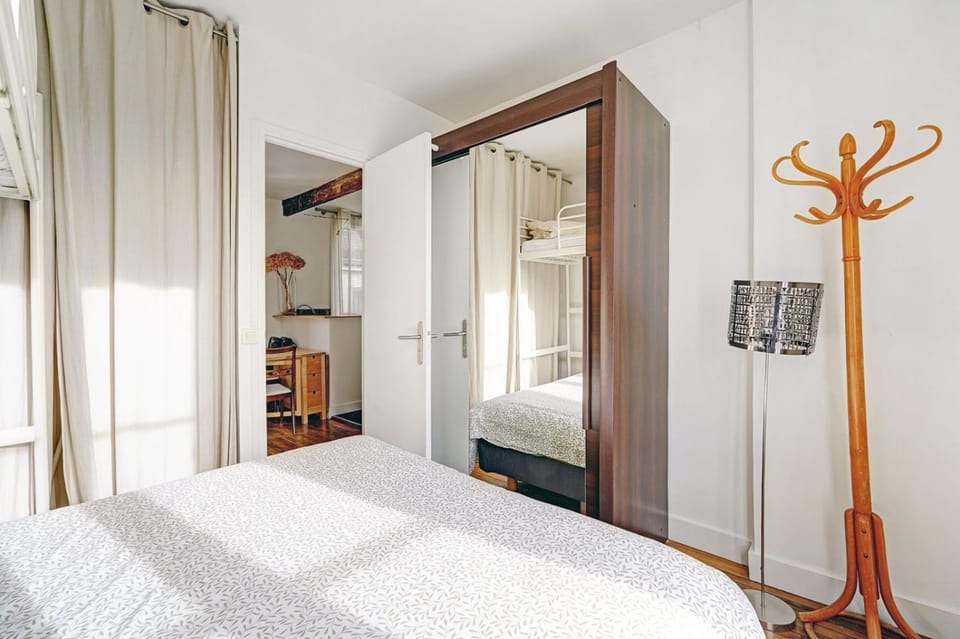 INVALIDES - TOUR EIFFEL Apartment in Paris