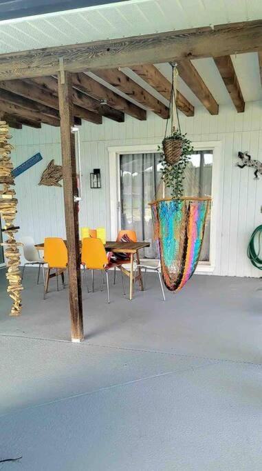 Patio, Seating area