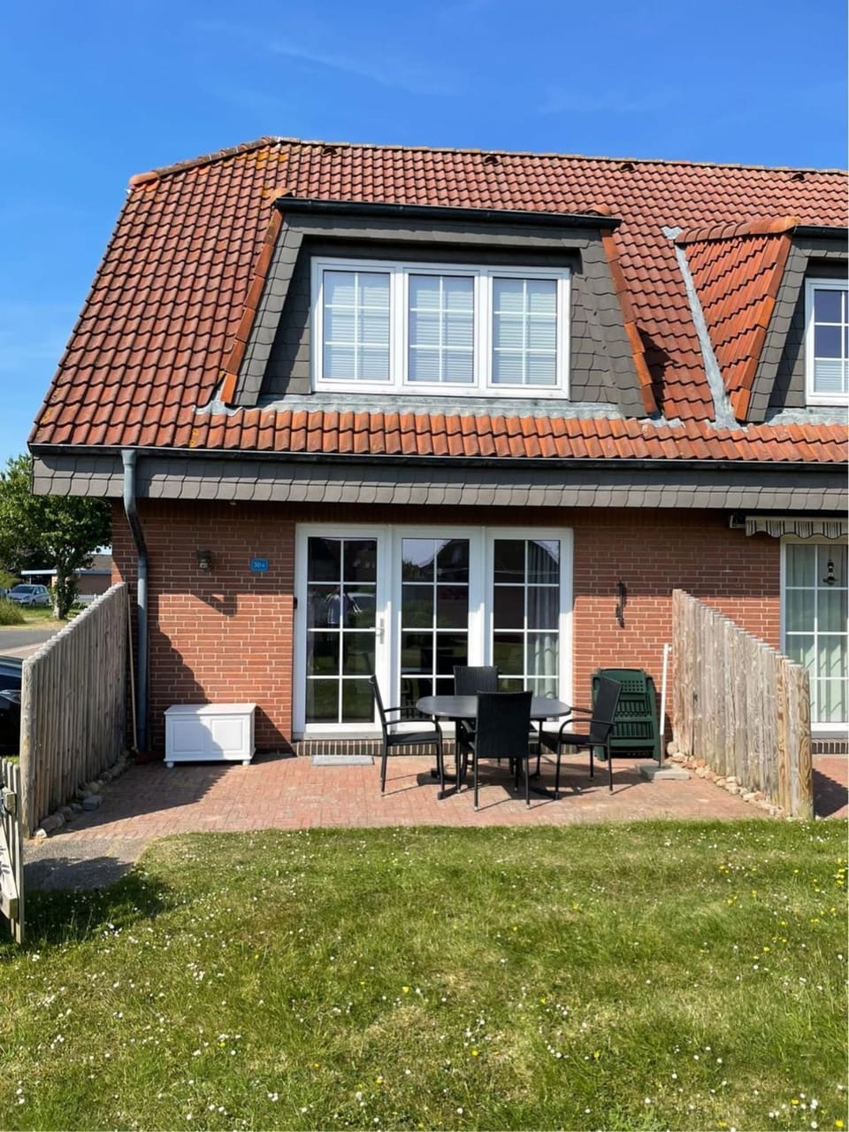 Property building, Garden, Garden view