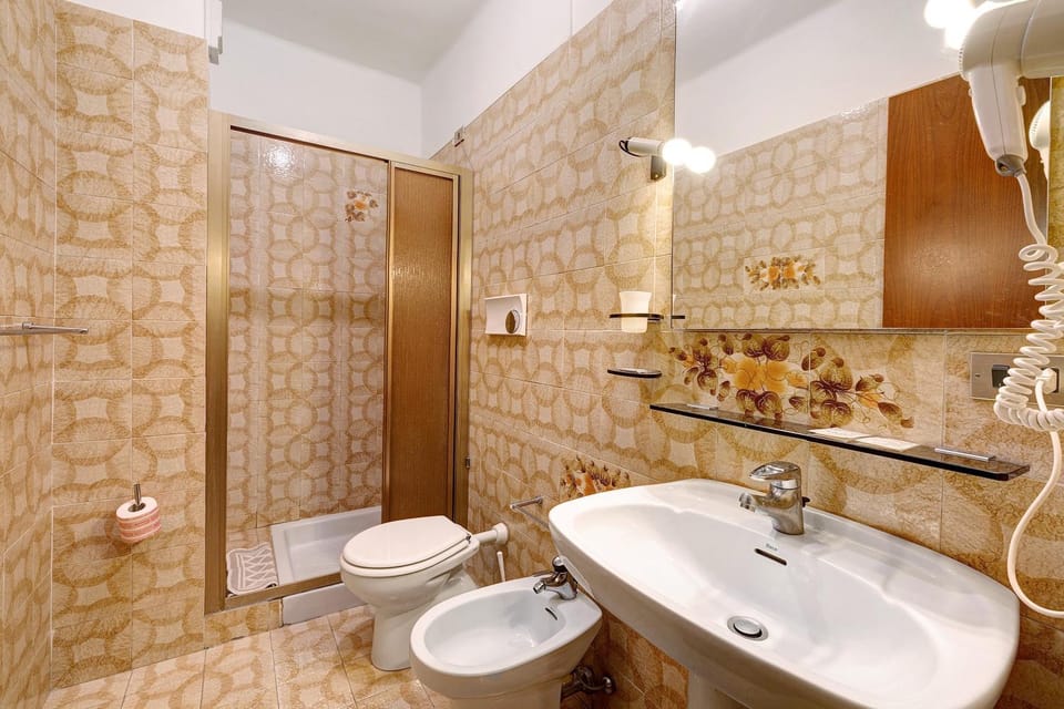 Bathroom, Living room