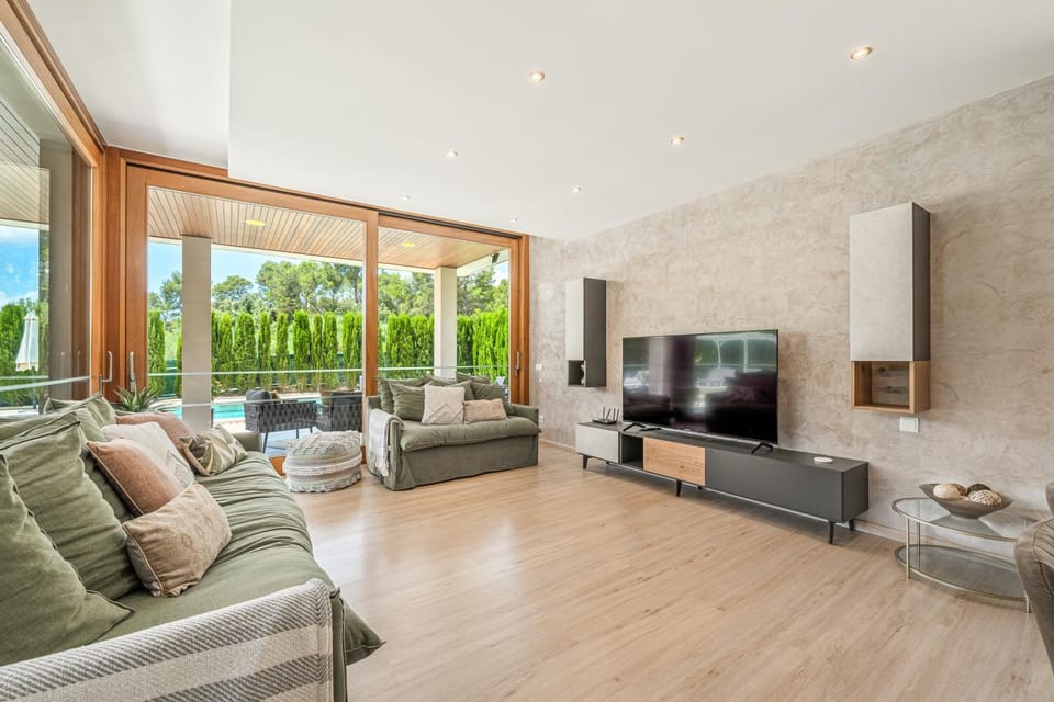 Property building, Living room