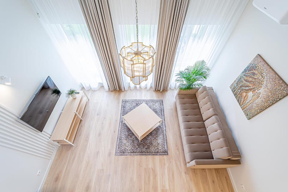 TV and multimedia, Seating area