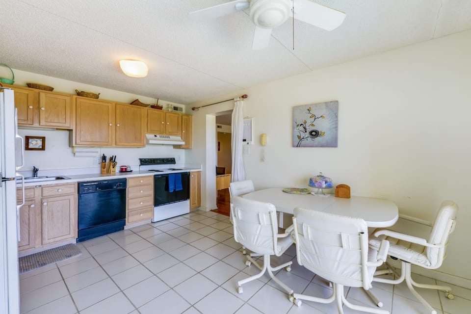 Atlantic City Area Vacation Rental w/ Pool Access! House in Brigantine