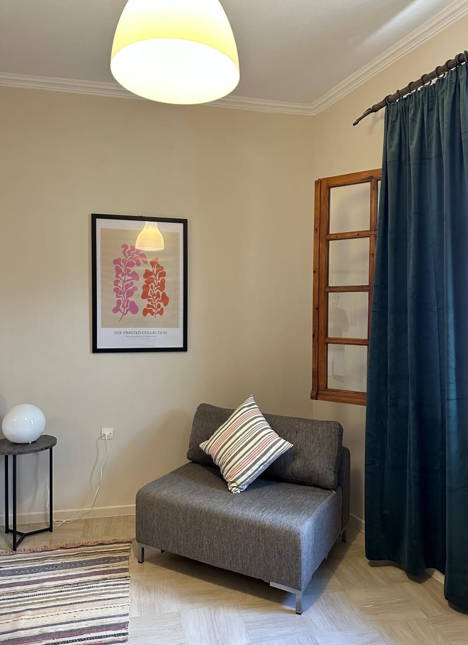 Seating area, Bedroom