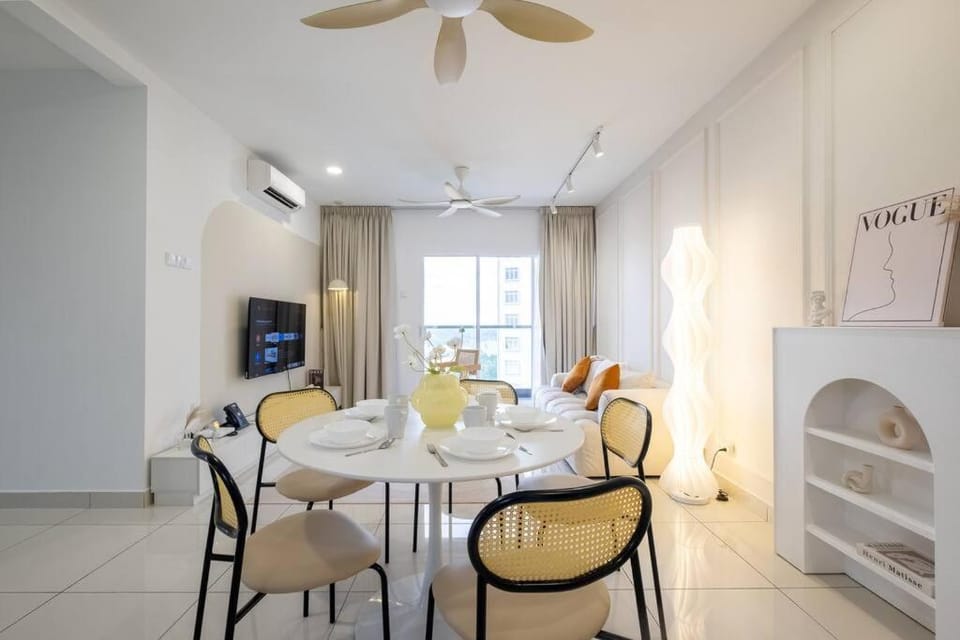 Instagrammable Paraiso near Pavilion Bukit Jalil 7pax Apartment in Federal Territory of Kuala Lumpur
