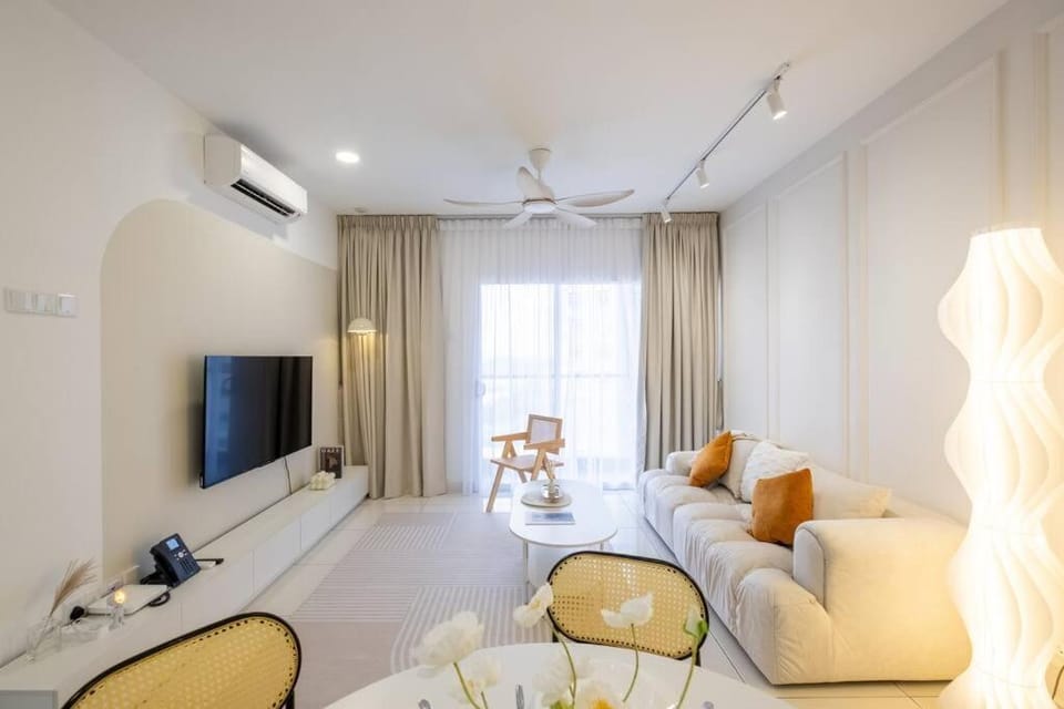 Instagrammable Paraiso near Pavilion Bukit Jalil 7pax Apartment in Federal Territory of Kuala Lumpur