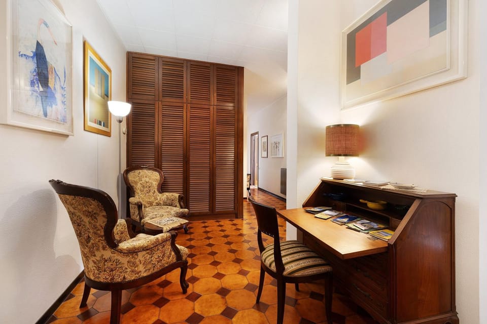 Property building, Living room