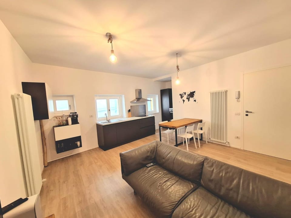 Varano 7 Apartment in Marche