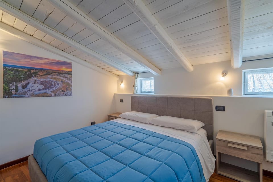 Property building, Living room, Bedroom