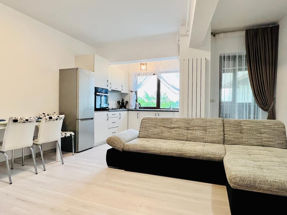 Kitchen or kitchenette, Living room, Seating area