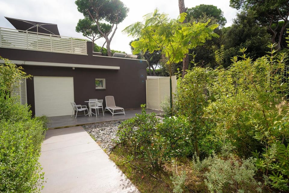Garden, Garden view