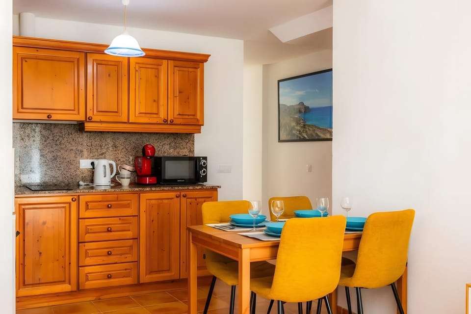Property building, Kitchen or kitchenette, Living room