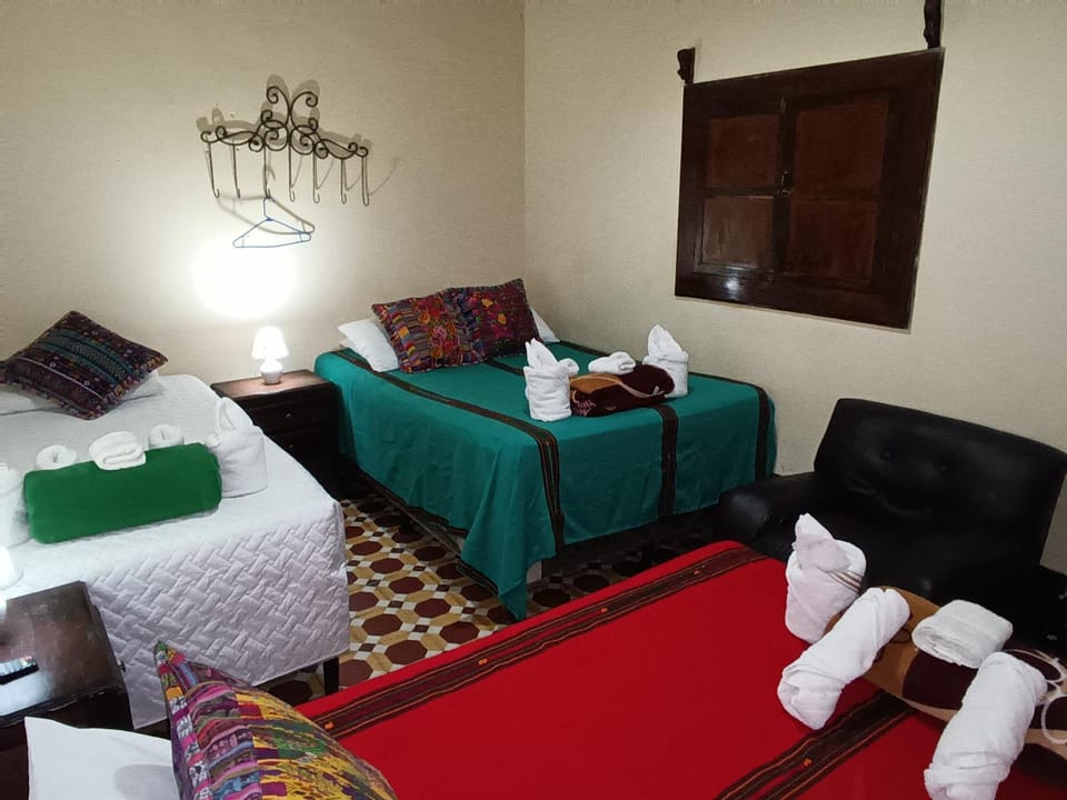 HOSTAL LA PAZ Bed and Breakfast in Antigua Guatemala