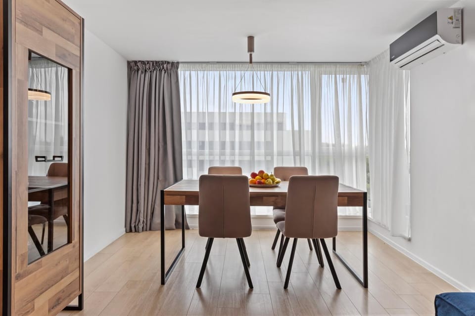 View (from property/room), Living room, Dining area, Pool view
