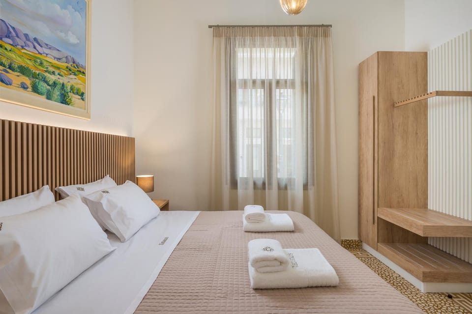Bed, Photo of the whole room, Bedroom, towels, wardrobe