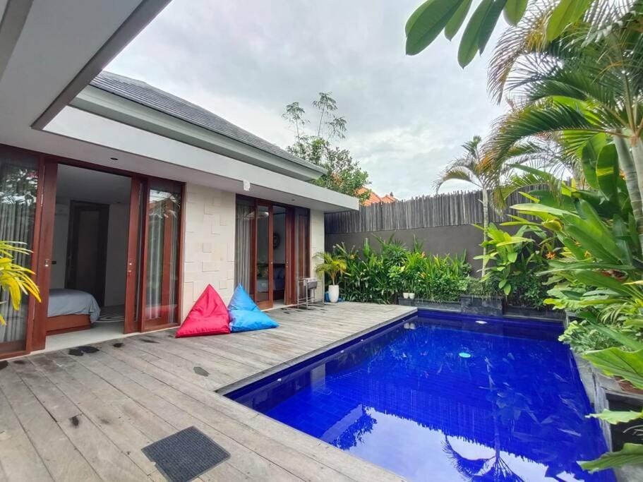 Day, Garden, Garden, Balcony/Terrace, Garden view, Pool view, Swimming pool, Swimming pool, sunbed