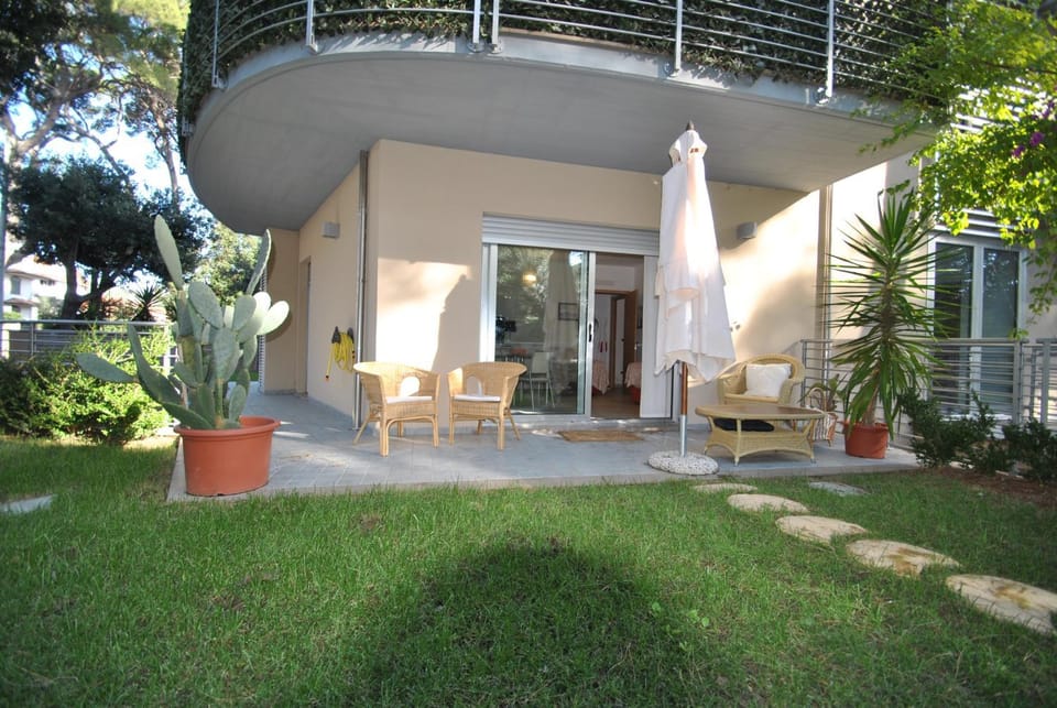 Garden, Garden