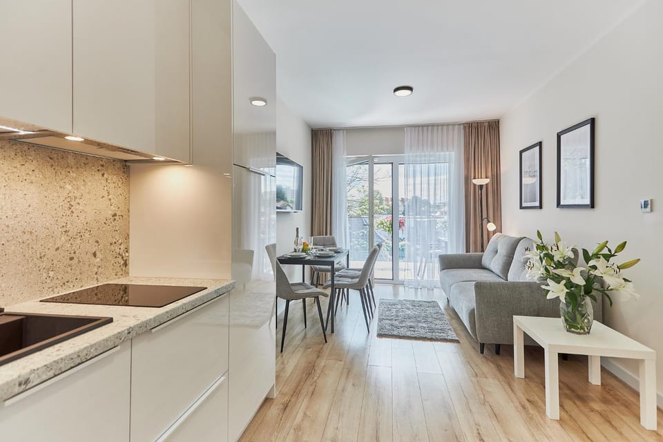 Kitchen or kitchenette, Living room