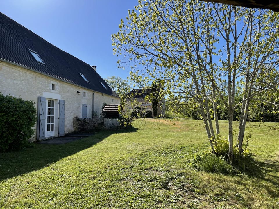 Facade/entrance, Garden