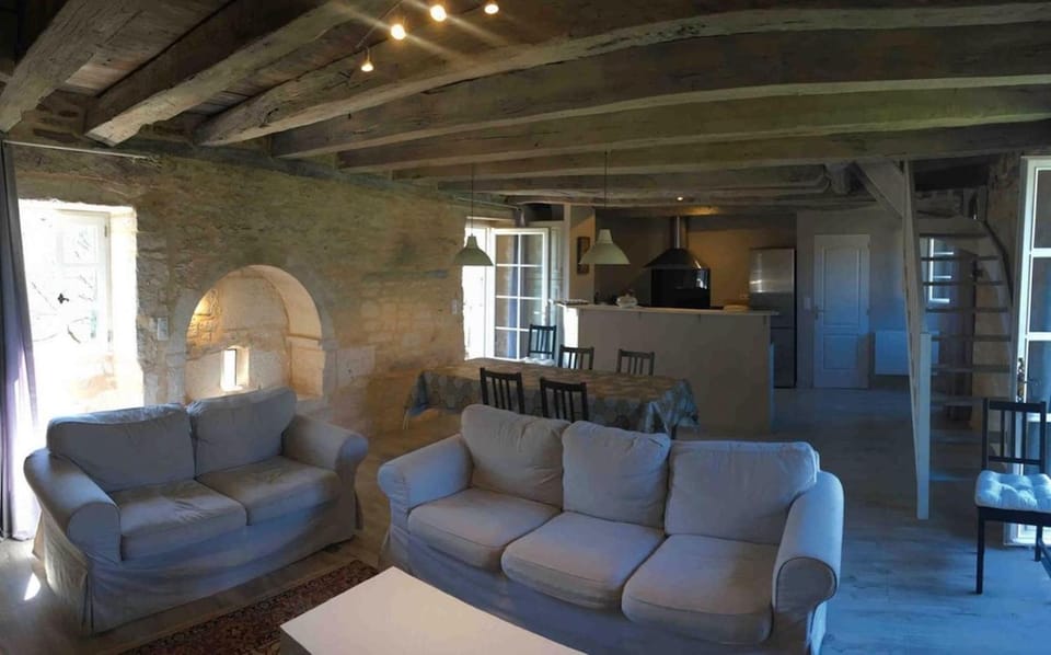 Living room, Dining area, kitchen