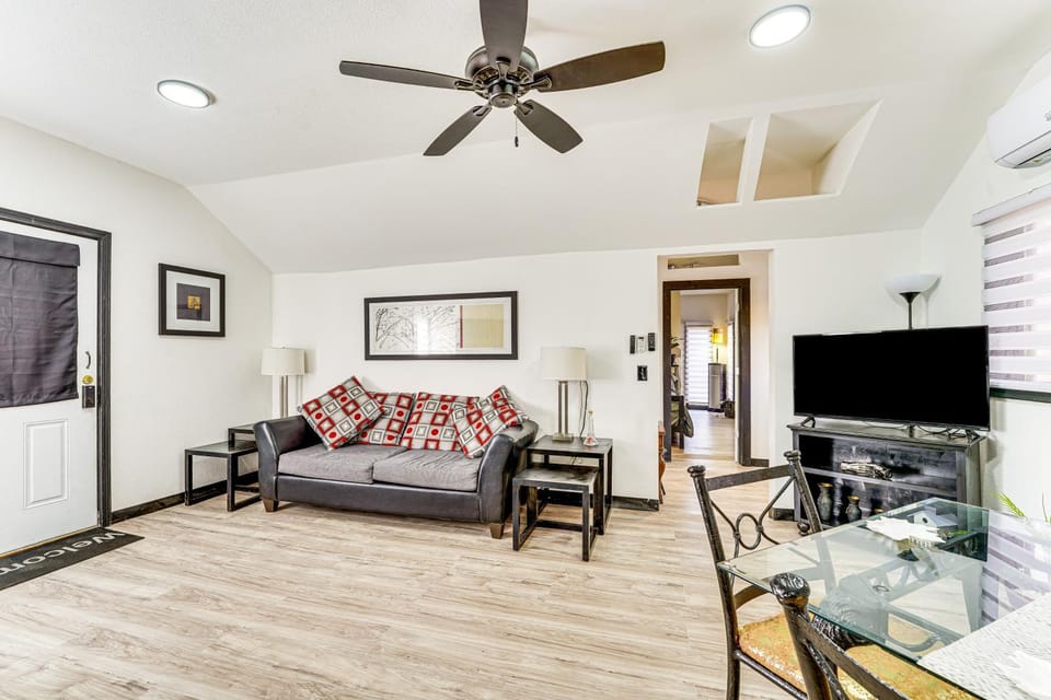 Springdale Vacation Rental about 9 Mi to Fayetteville! House in Springdale