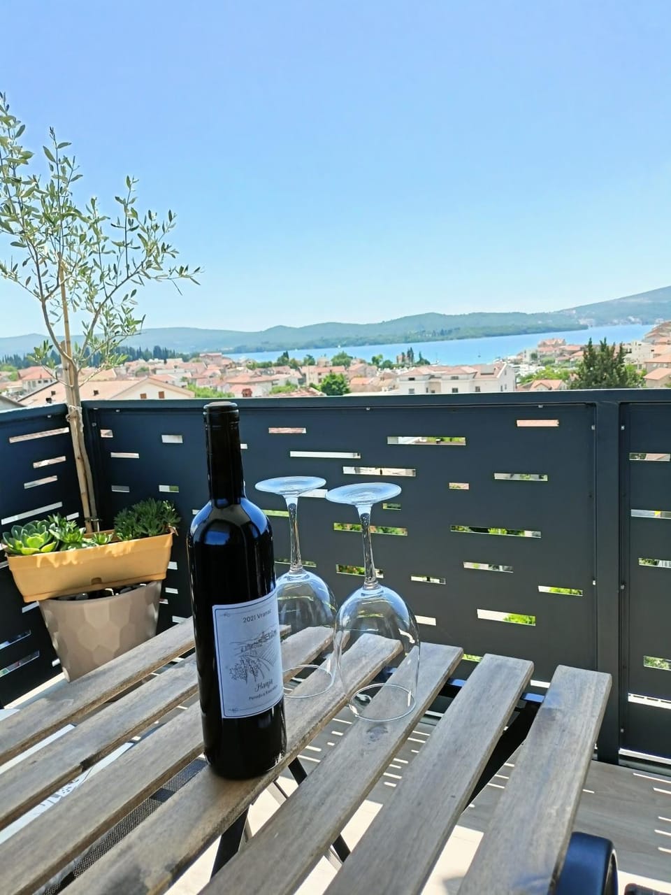 Day, Natural landscape, View (from property/room), Balcony/Terrace