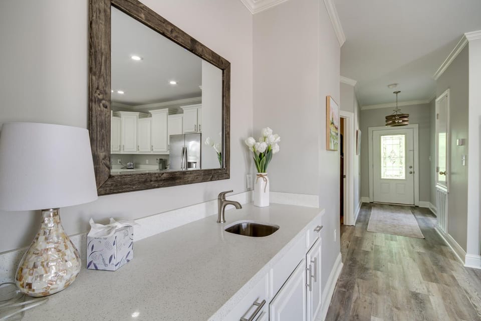 Pet-Friendly Vacation Rental in Biloxi Near Beach! House in Biloxi