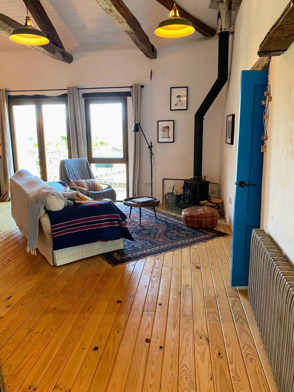 Living room, Seating area, fireplace