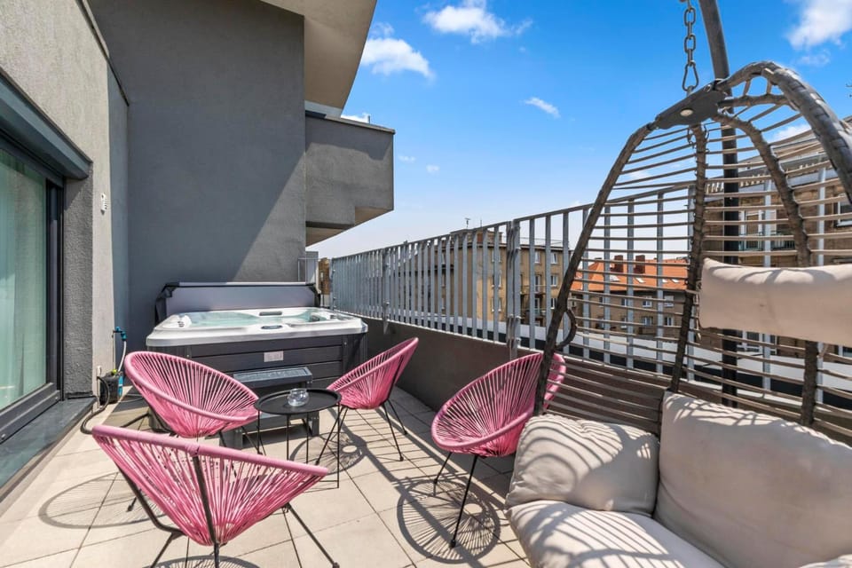 Day, View (from property/room), Balcony/Terrace, Seating area