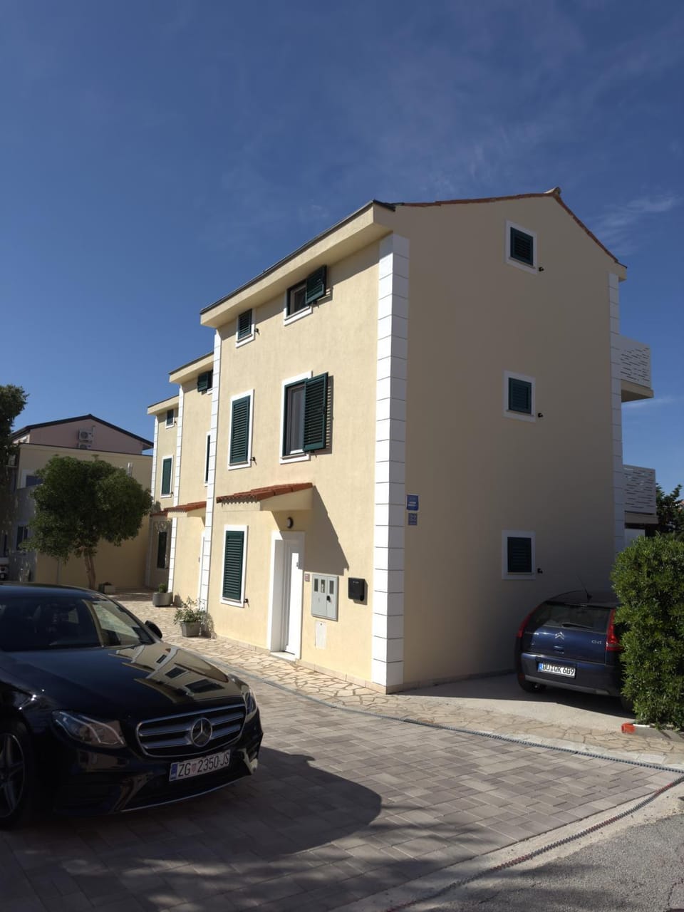 Property building, Parking