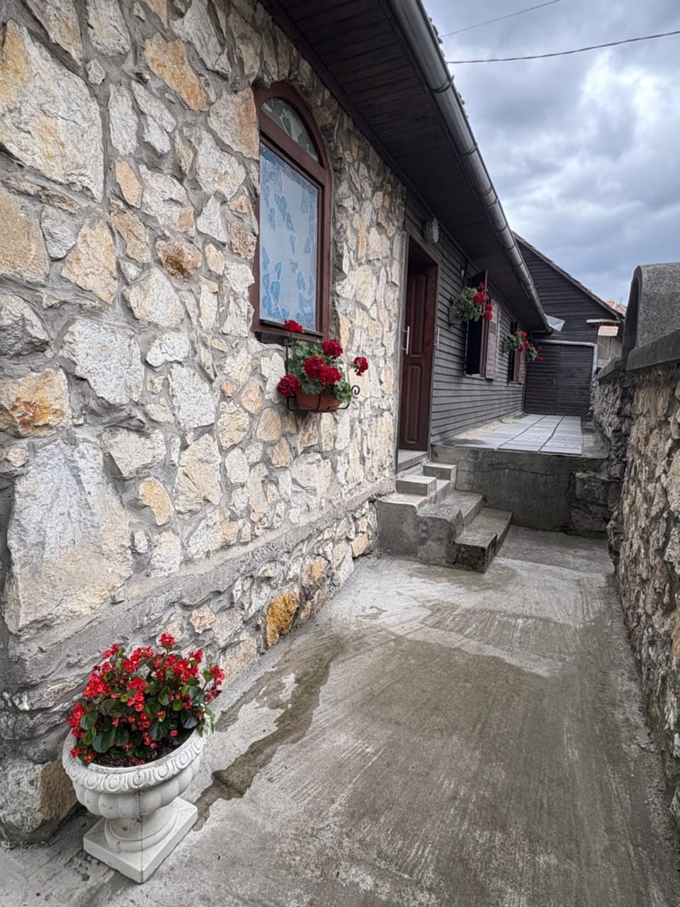 Property building, Day