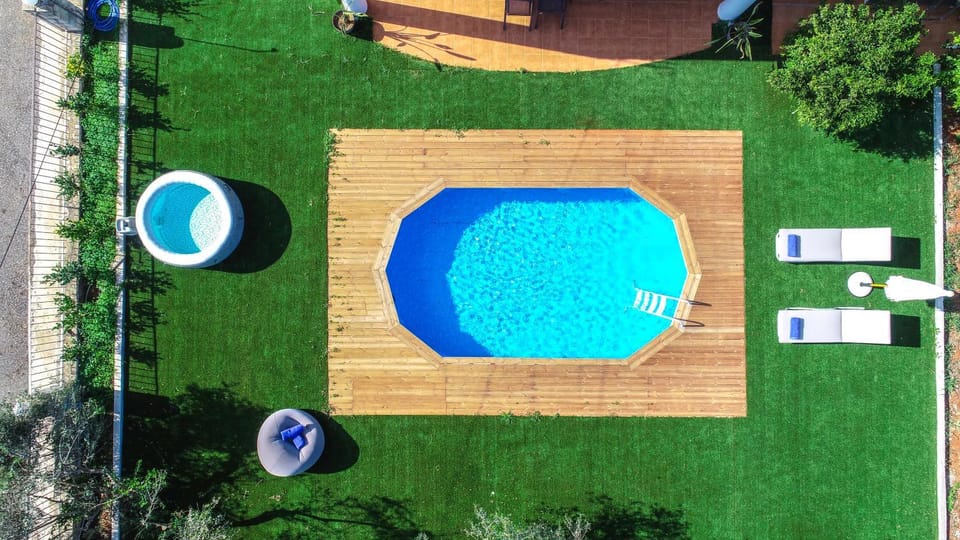 Day, Natural landscape, Garden, Garden view, Pool view, Swimming pool, Swimming pool, sunbed