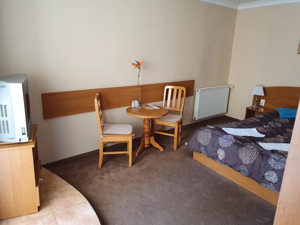 Bed, View (from property/room), Bedroom